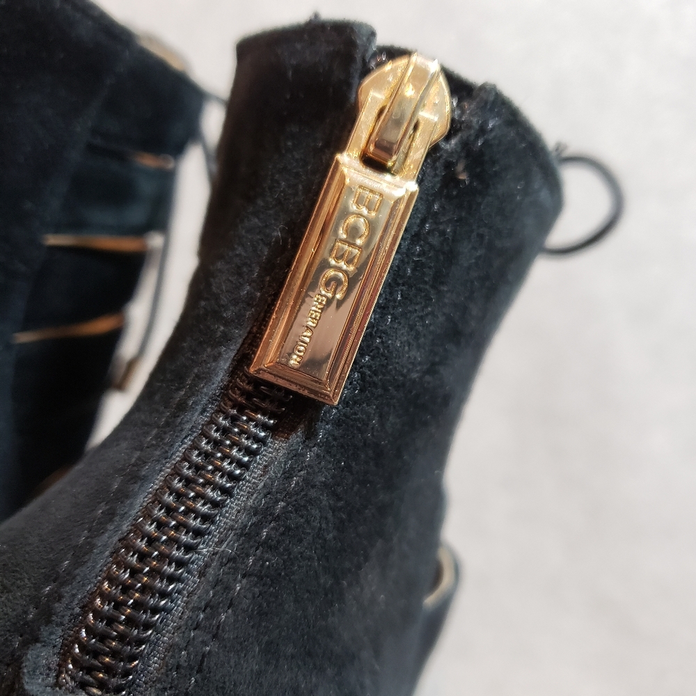 *size 4* BCBGeneration "BELININI stiletto bootie - Picture 4 of 12